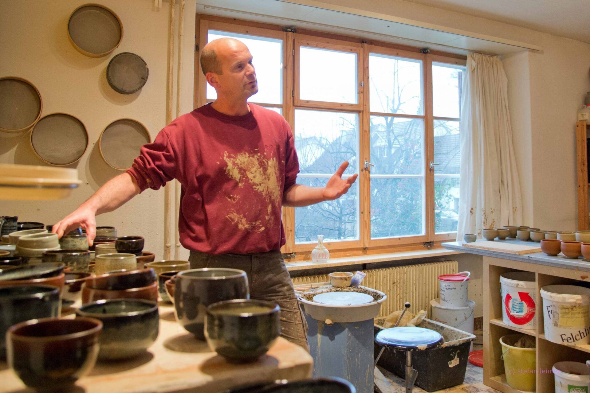 André Fasolin in seinem Töpfer Atelier